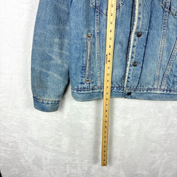 Levis Type III Sherpa Trucker Denim Jacket Mens M Faded Western Classic Retro - Picture 7 of 13